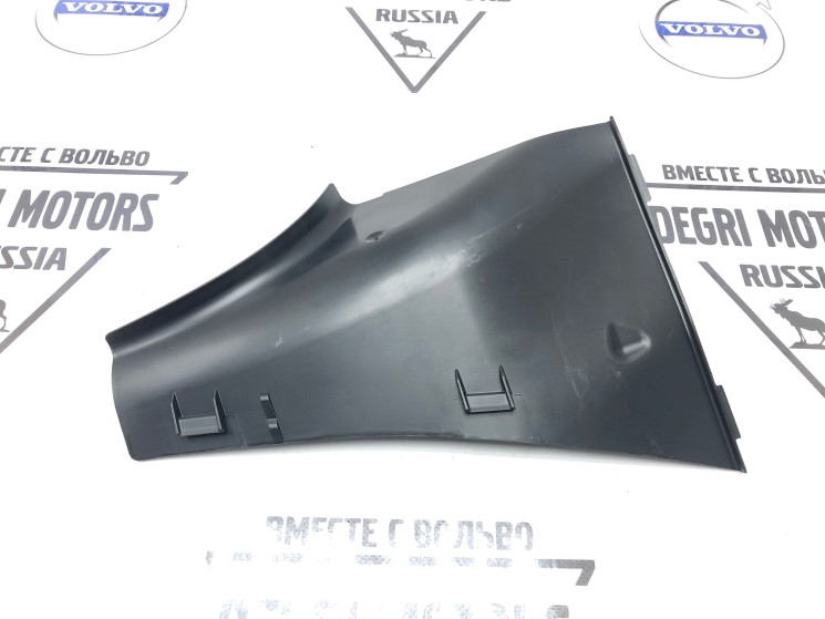 Панель угловая правая Volvo XC90 \\ VOLVO Original 8693157
