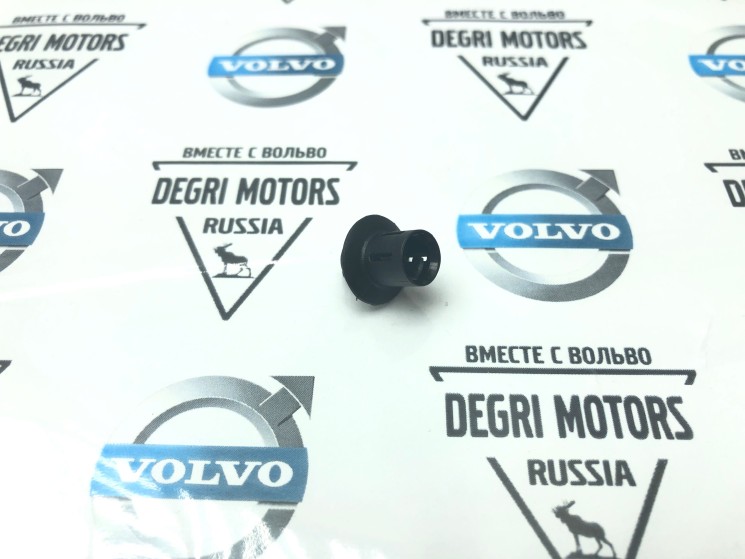 Держатель VOLVO V70XC 01-, S60, V70 00-04 \\ VOLVO Original 9151566